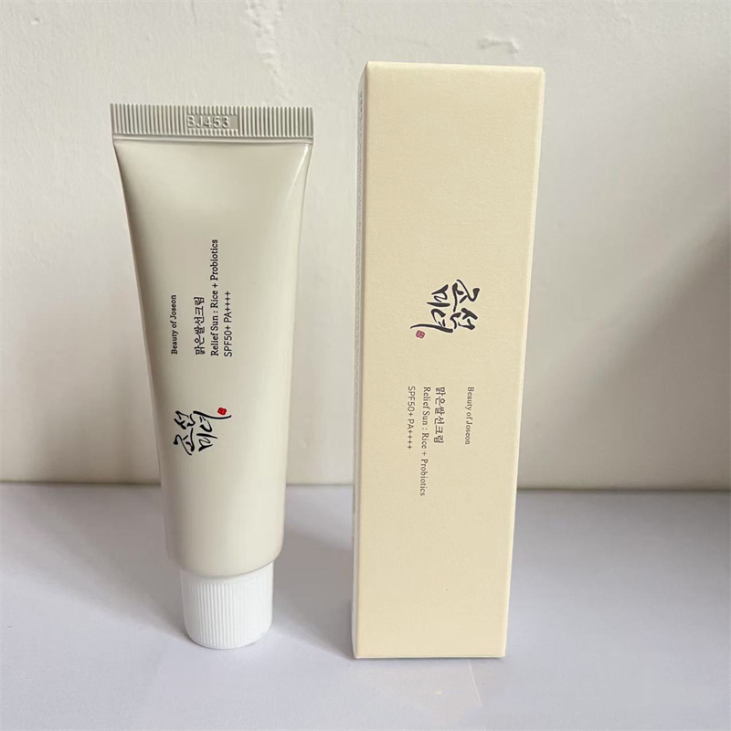 Protector Solar Facial SPF50+  - Luxury Skincare Brands reseña y precio
